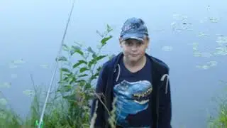 2021 08 13 Шурин с сыном Петей на Возрождении\Катя стебает уклеек