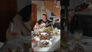 Видео от Лидии Алексеевны  песня про бабу 21.12.23.