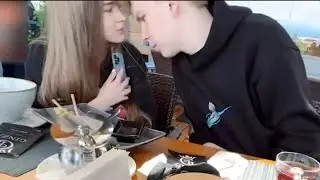 СТРОГО ПОПЫТАЛСЯ ПОЦЕЛОВАТЬ