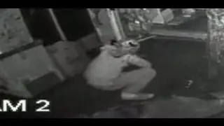 Hırsız Kamerayı Görünce Bakın Ne Yaptı