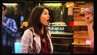 Victorious - Melinda Murray Gets Arrowed In The Hand 