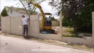 Démo de pose cloture plaques béton / Easy peasy concrete fencing