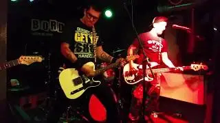 Madbeat - La Differenza & Battito [Live Border Torino 2015]