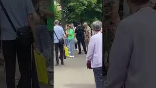 Гражданское противостояние на каждом углу