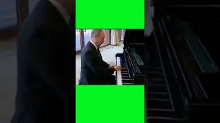 Путин играет музыку на пианино группы сектор газа лирика.
