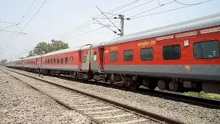 12562 Swatantrata Senani SF Express (New Delhi - Jaynagar)