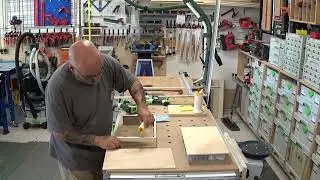 Pen assembly box