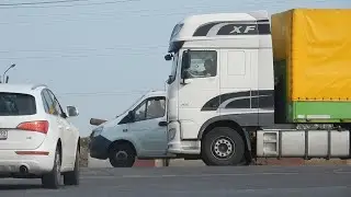 "Удалёнка" от Собянина: автоперевозчики задают вопросы. Ответов нет...
