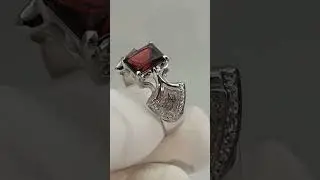 Перстень с гранатом.+79117047793 #ringtone #jewelry #гранат  #gold #кольцо #ring