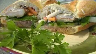 Bánh mì gà