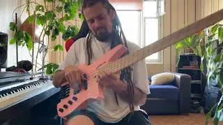 Paul Grape - Lo Fi HipHop Bass Improvisation