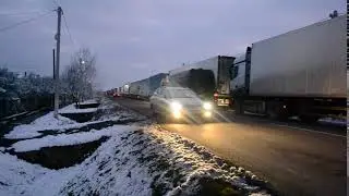 Рекордна черга на кордоні в Закарпатті