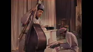 Hellzapoppin ' - экранизация 1941 года мюзикла Hellzapoppin , он шел на Бродвее с 1938 -1941 год.