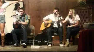 Boyfriend, Moves Like Jagger, What Makes You Beautiful, She Will Be Loved - Mashup (Cover)