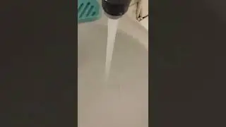 Как течёт вода с крана 