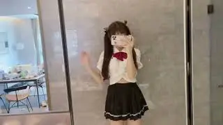 来了来了她扎着双马尾来duang了