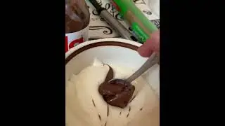 Робимо тортик із крекеру разом)