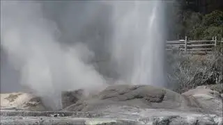 Страна огнедышащей воды.