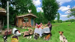 Grandma Cooked Fried Green Beans with Vegetables in the Wild.