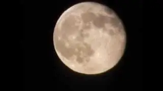 Lua amarelada