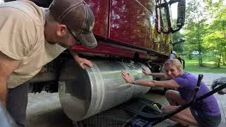 How to Remove Volvo VNL Gen II Fuel Tank