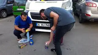 Sökülen sticker'ın altında kalan yapışkan nasıl çıkarılır
