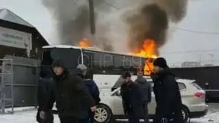 Горит автобус около Центрального рынка в Перми