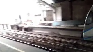 Метропоезд Русич на станции метро Кутузовская.