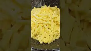 Отварные замороженные белье грибы с картошкой