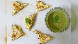 Raja Kebab Recipe | Raja Kabab | Stuffed Papad Roll | Restaurant style Raja Kebab | Veg Starter