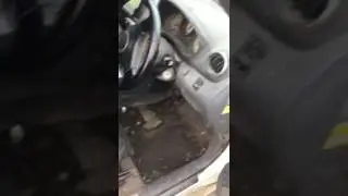 Это что же нужно делать с машиной, что бы довести до такого состояния?