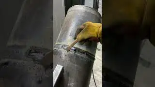 Немного сварки ручником 😉