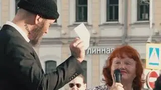 ❤️‍🔥 Бродяга помог уличным музыкантам.
