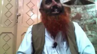 Q-79 Kabah Shareef main 4-Musallon kay baray main Mo'aqqif (25-June-2009).wmv