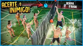 TENTE ACERTAR A PESSOA INVISÍVEL COM A BEXIGA DE ÁGUA!! ( BATALHA NAVAL NOVO) [ REZENDE EVIL ]