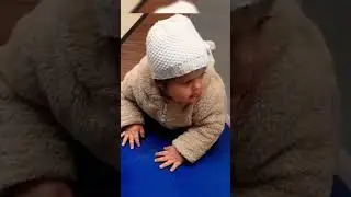 Ева непоседа 😍😀(старое видео)