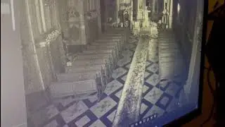 Авто в'їхало в Катедру та понищило церковне майно. Подробиці нічного інциденту у Тернополі