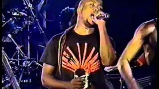 Love Rears It's Ugly Head Live-Living Colour Toronto