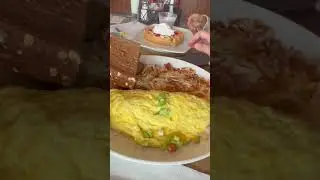 LET’S HAVE BREAKFAST 😋 #shortsfeed #trending #breakfast #food #shorts #yummy