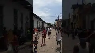 Conoravirus y hambre en el barrio el Calvario de Cali Colombia