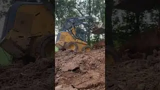 John Deere 330G pushing over large trees #2023 #america