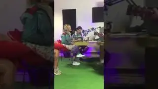 Sonaba "La vida Rosa" en vivo