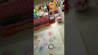 Рисую красивые маленькие цветочки спирографом🌸🌺🌼