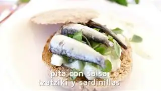 Pitas con salsa Tzatziqui y sardinillas Isabel