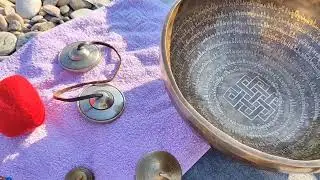 Звуковая ванна #5/2024 ♬ Тибетские поющие чаши | Soundhealing bath #5/2024 ♬ Tibetan singing bowls