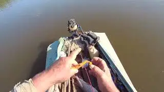 Не  мамка...но  я  рад... На   протоках  Оби .  На  джиг.