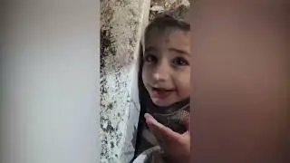 Сильное землетрясение в Турции. Хатай. Спасатели обнаружили изможденного ребенка.
