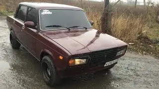 Вишневая 2107 . Боком по городу