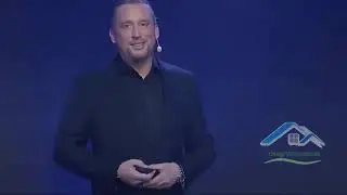 #Crowd1