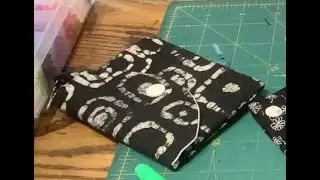 Making 2 pockets bags to store fabric masks